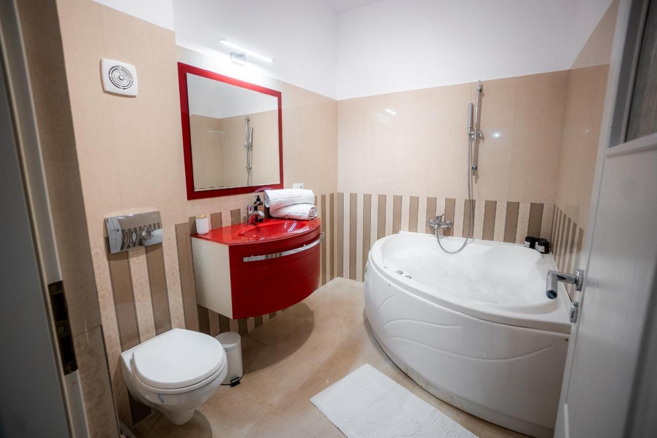Xo Panoramic Apartment L Jacuzzi L Oradea Dış mekan fotoğraf